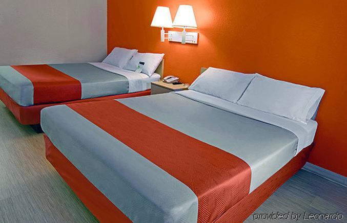 Travelodge By Wyndham Brattleboro Vt מראה חיצוני תמונה