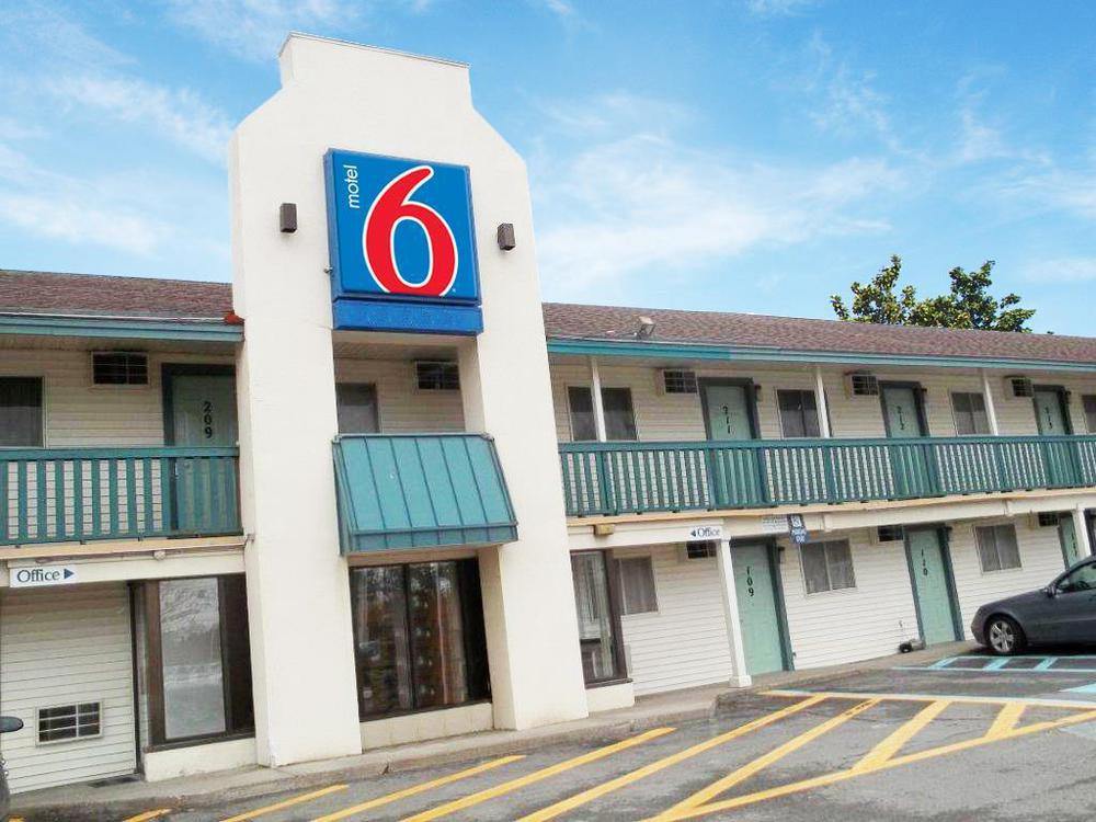 Travelodge By Wyndham Brattleboro Vt מראה חיצוני תמונה